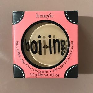🎀 benefit boi~ing concealer